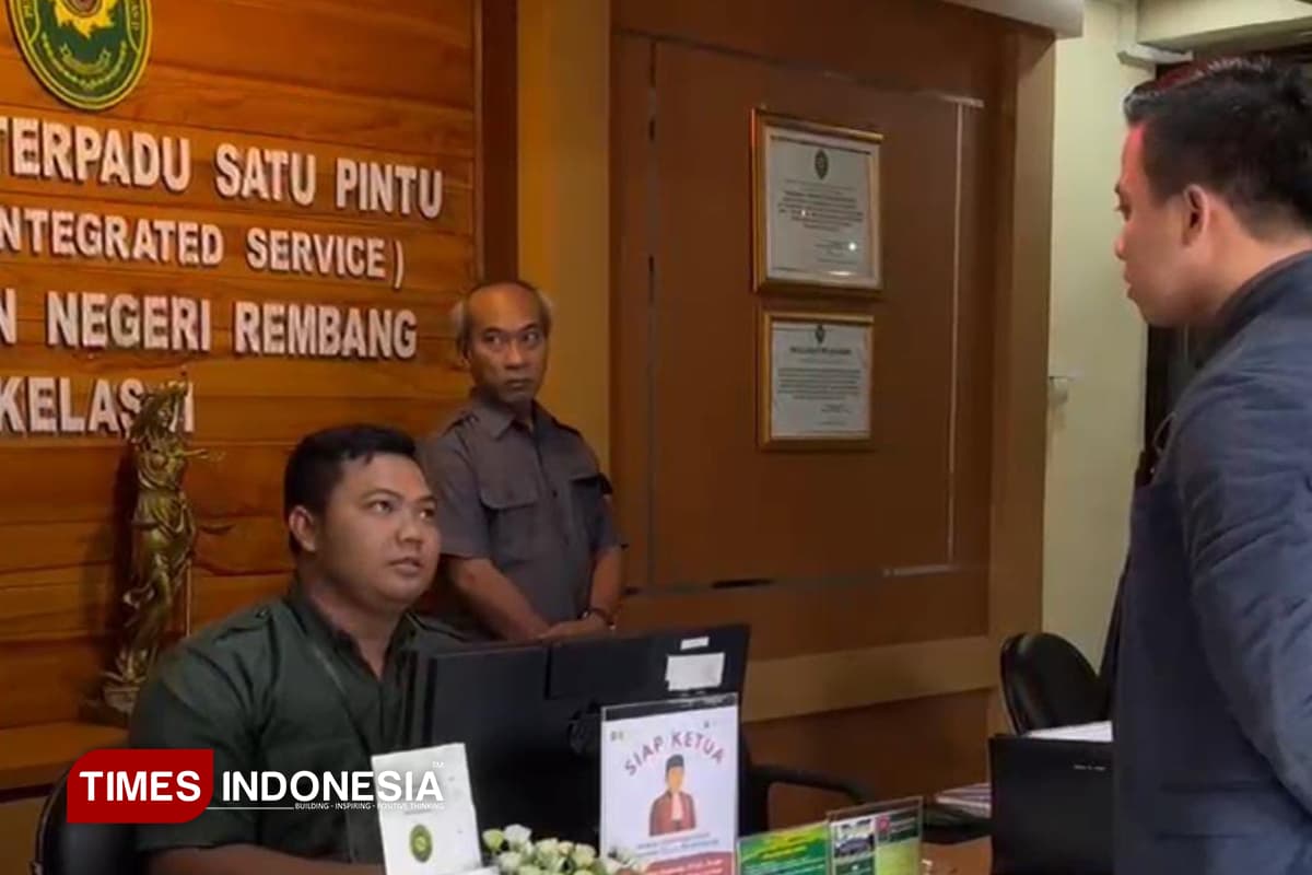 Layanan PTSP PN Rembang Disorot: Profesionalisme atau Penghambatan?